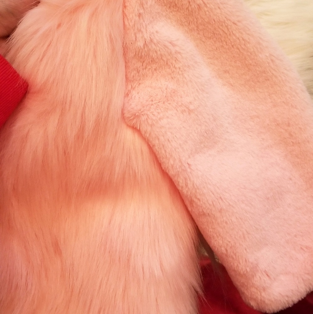 🧣 - Picture 2 of 4